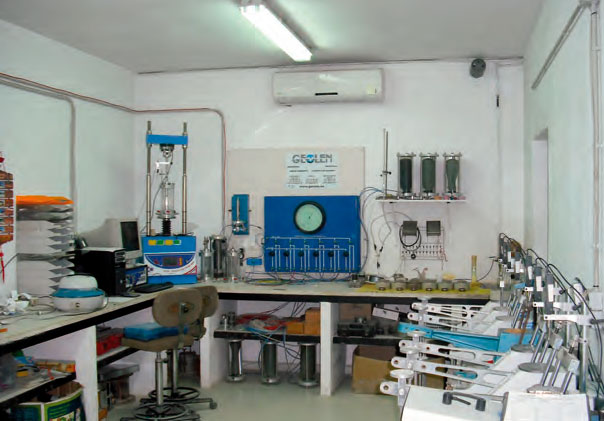 Imagen del Laboratorio Central de Geolén Ingeniería en Antequera